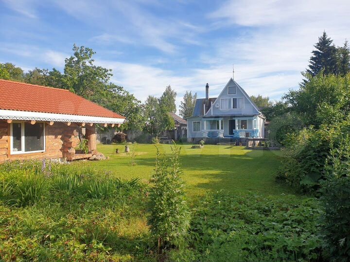 Дом 175 м² на участке 12 сот.