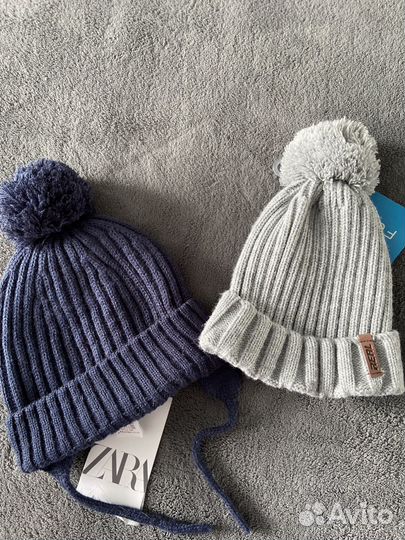 Шапки демисезонные новые 50-52