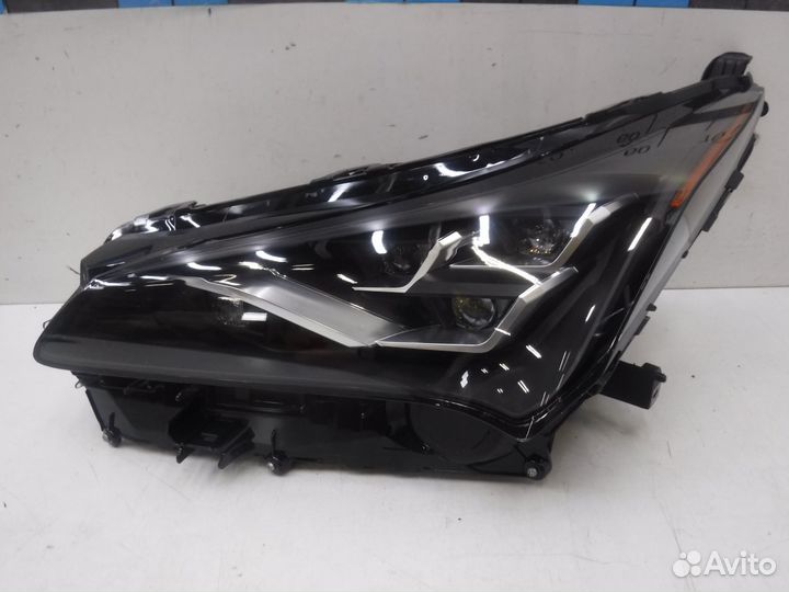 Фара левая Lexus NX200/NX200t/NX300/NX300h