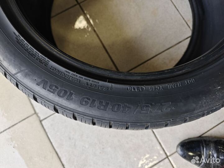 Kumho WinterCraft KW27 245/45 R19 и 275/40 R19 102Y