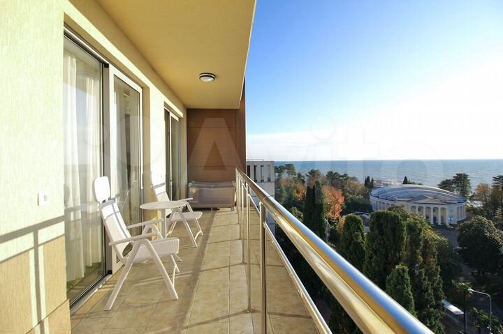 3-к. квартира, 100 м², 8/12 эт.