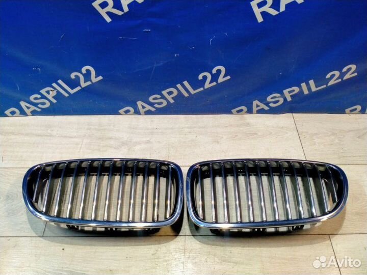 Решетка радиатора Bmw 528I F10 N52B30 06.2010
