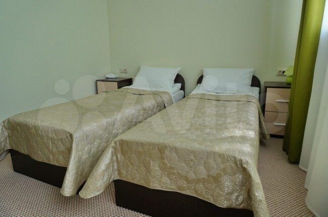 Гостиница, 2013 м²