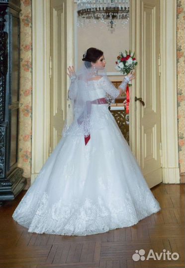 Свадебное платье