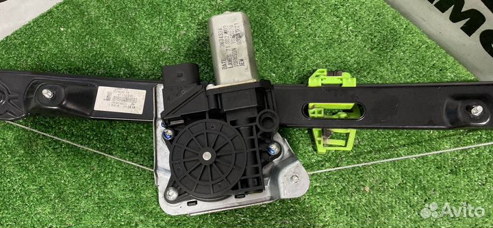 Стеклоподъемник задний левый BMW 3 55844366