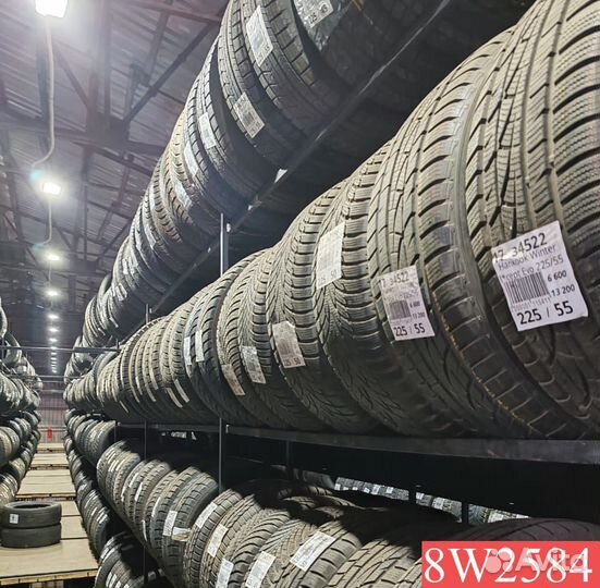 Nokian Tyres Hakkapeliitta 8 215/55 R17 96P