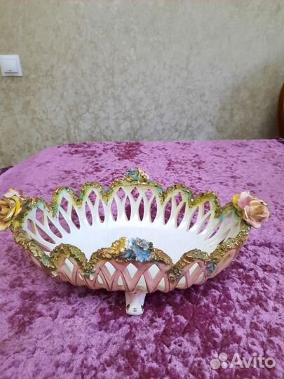 Сухарница,конфетница