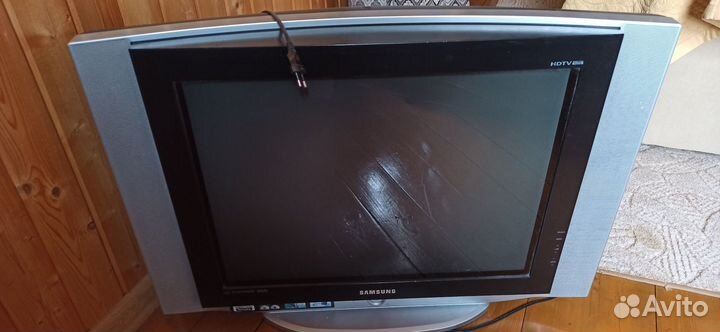 Телевизор samsung