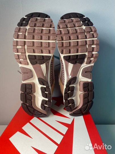 Nike air Zoom Vomero 5