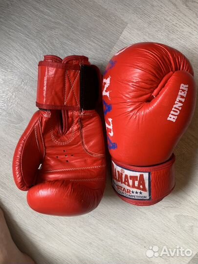 Боксерские перчатки 10 oz