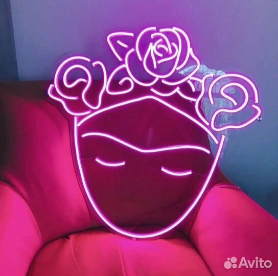 Неоновая вывеска