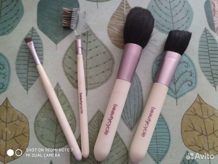 Кисти для макияжа