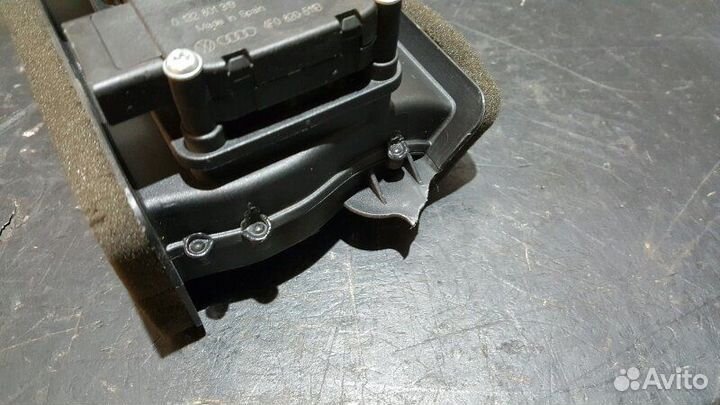 Дефлектор воздушный Audi Q7 4L 4.2 BAR 06