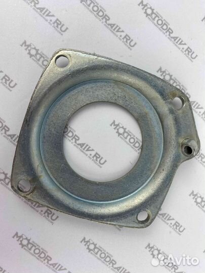 Крышка корпуса переднего подшипника Урал с трубкой