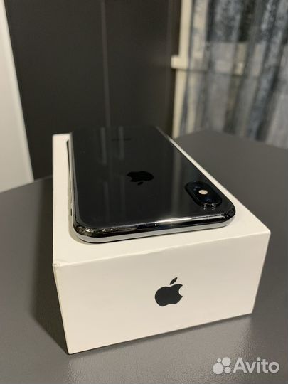 iPhone X, 256 ГБ