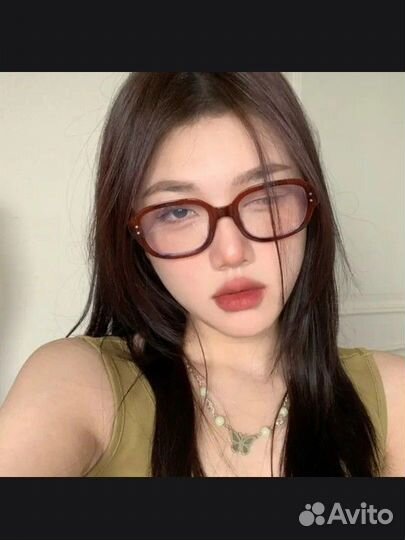 Красные очки