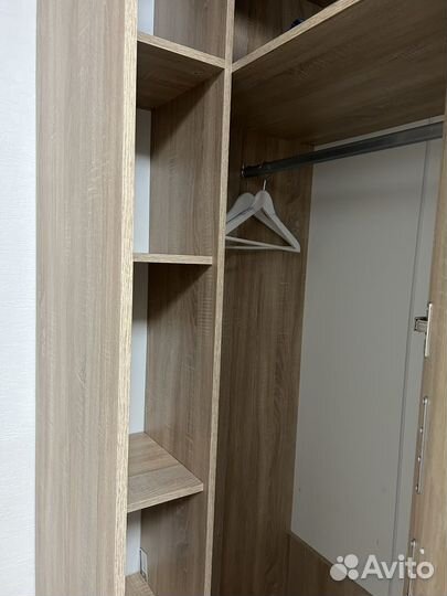 Шкаф угловой