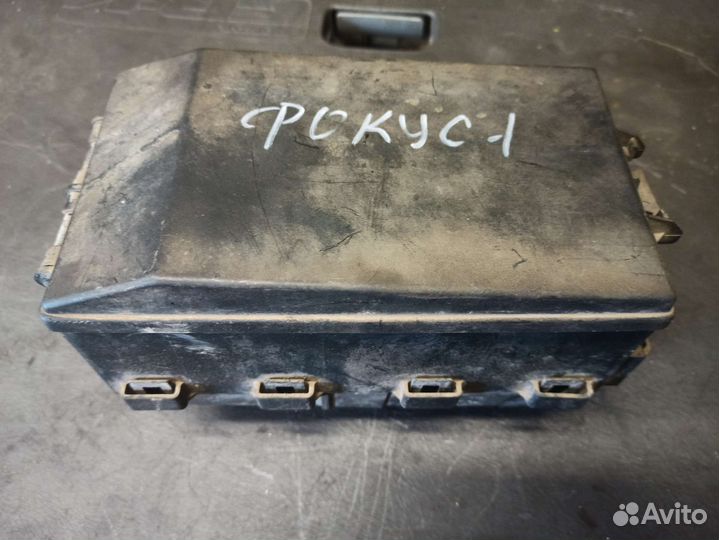 Блок предохранителей, проводка Ford Focus 1