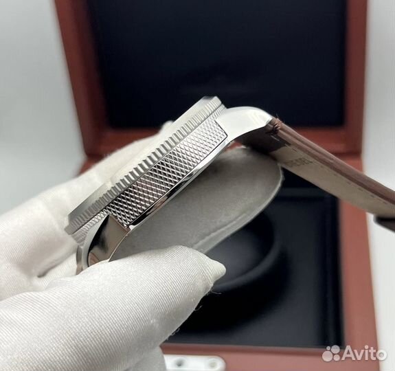 Красивые часы Diesel