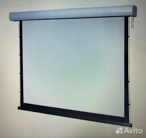 Экран для проектора с электроприводом