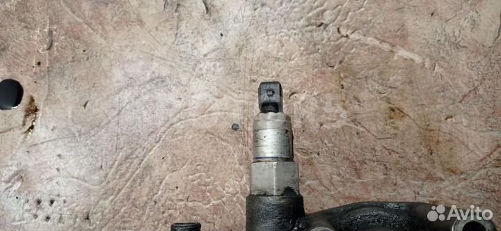 Датчик давления масла iveco Stralis 2 2008