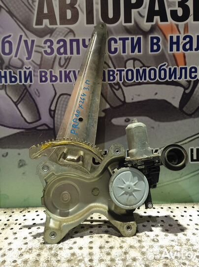 Стеклоподъемник электр. задний правый Toyota Land