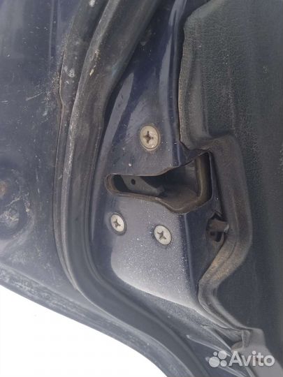 Замок двери левый задний Nissan Sunny Ниссан Санни