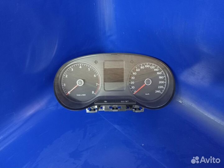Панель приборов Volkswagen polo