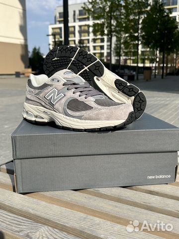 Кроссовки New Balance 2002r