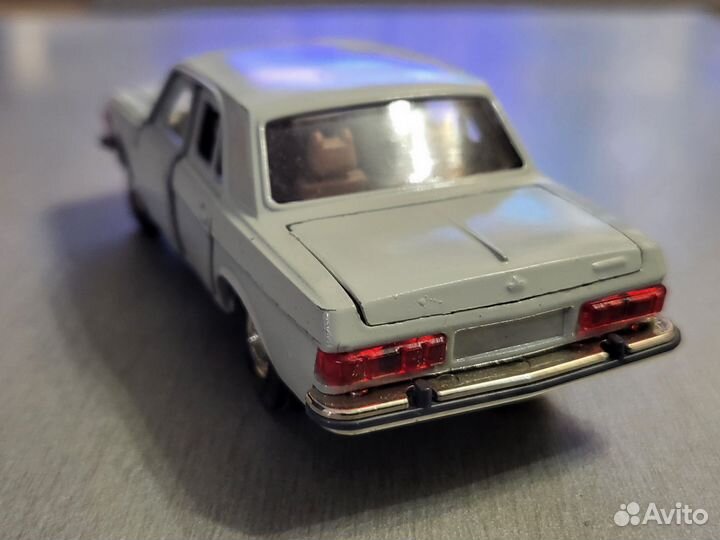 Модель СССР Волга Газ 3102, 1:43