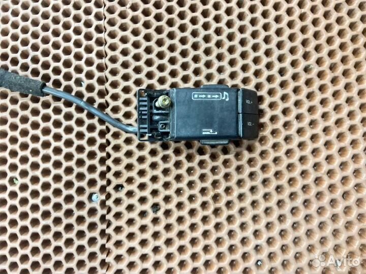 Переключатель подрулевой управления магнитолой