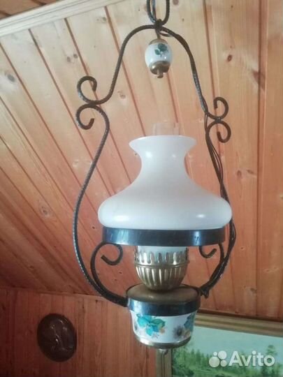 Светильник, скол на плафоне,под ободком. Невиден