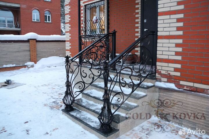 Кованые перила на крыльцо