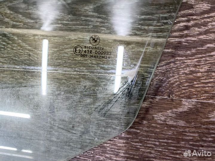 Стекло двери переднее левое Bmw E39 седан M52B25TU