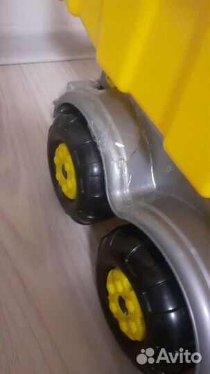 Игрушка большая машинка