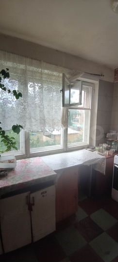 Комната 13,6 м² в 5-к., 2/5 эт.