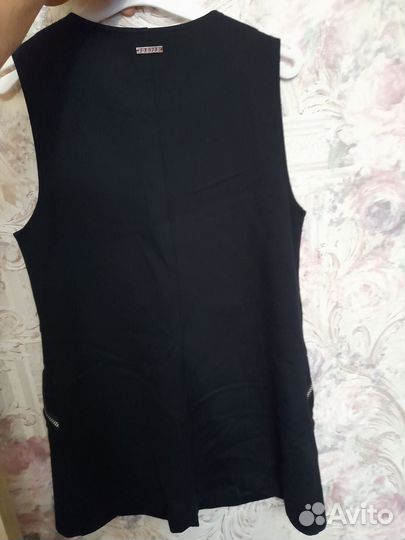 Школьная жилетка