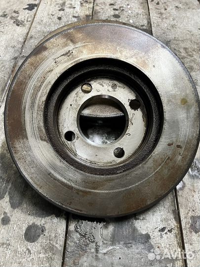 Диск тормозной передний volkswagen golf 4