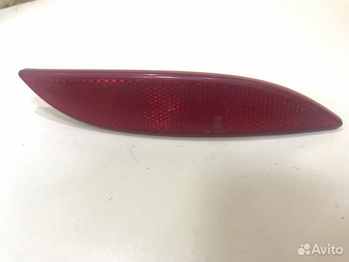 Светоотражатель в бампер задний правый