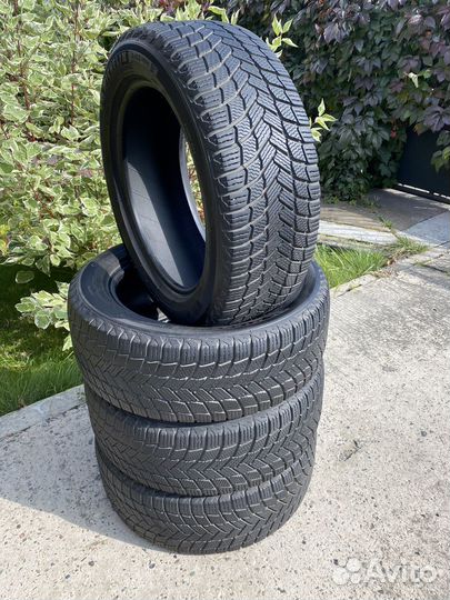 Michelin X-Ice Snow 225/50 R17