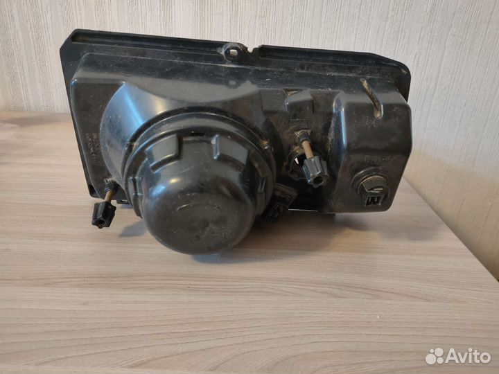 Фара левая Ваз 2105, 2107, 2104