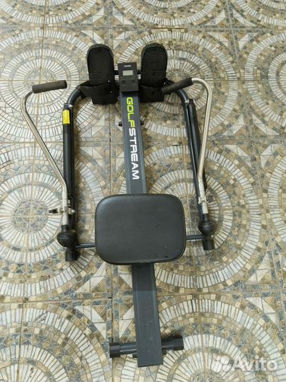 Гребной тренажер