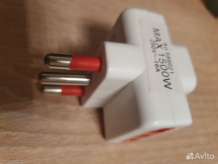 Тройник адаптер для путешествий по Италии