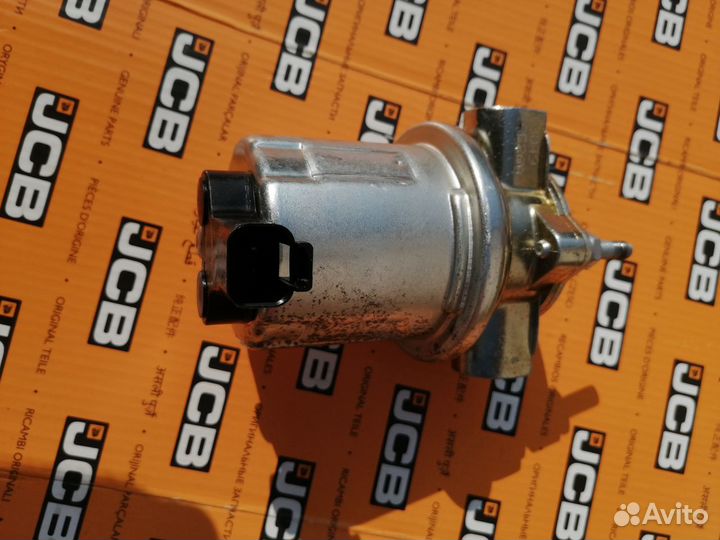 17/932000 Насос подкачки JCB 426