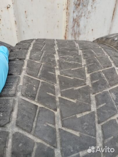 Bridgestone Blizzak DM-V1 265/60 R18