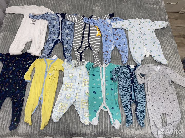 Манеж, огромное количество одежды,игровой коврик