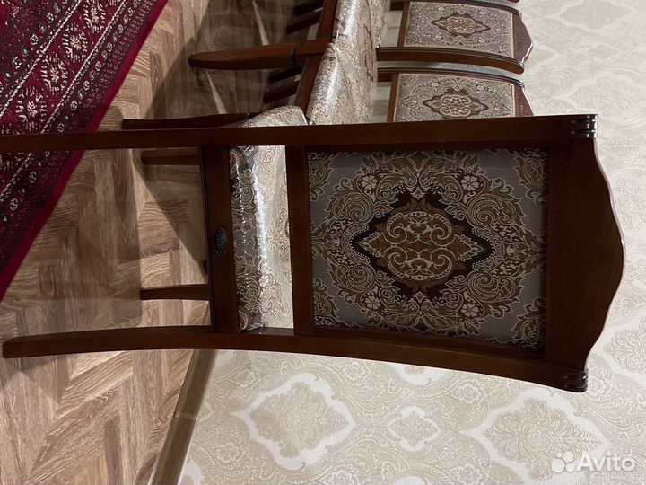 Стулья, в идеальном состояние. 15т 6 штук