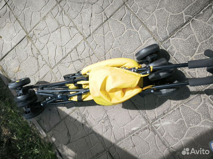 Коляска-трость