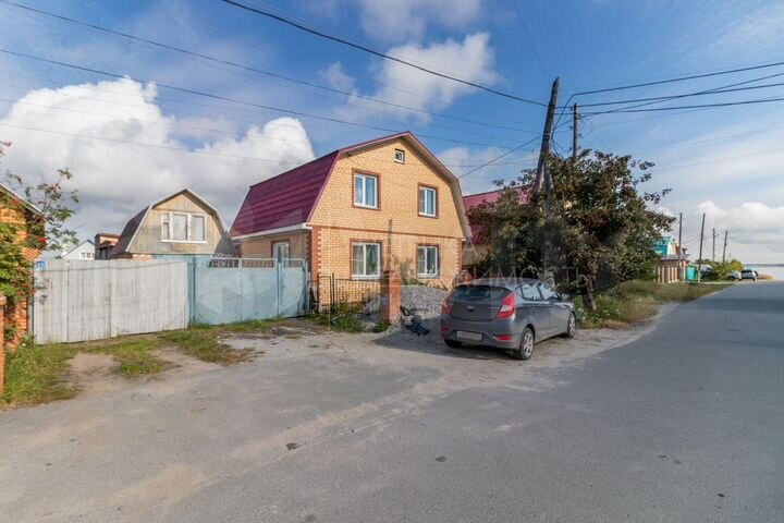 Дом 161 м² на участке 12,5 сот.