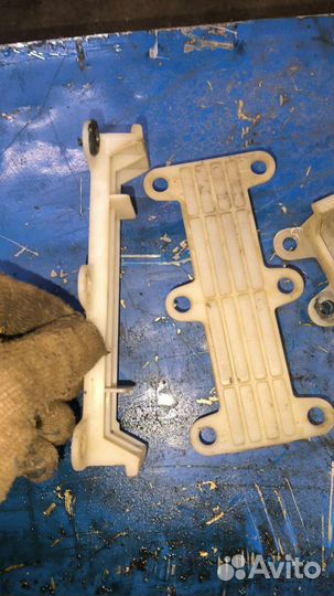 Направляющая бампера Audi 80 893807477D 893807477